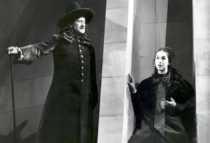« L’Ecole des femmes », 1973, mise en scène de Jean-Paul Roussillon, avec Pierre Dux (Arnolphe), Isabelle Adjani (Agnès)