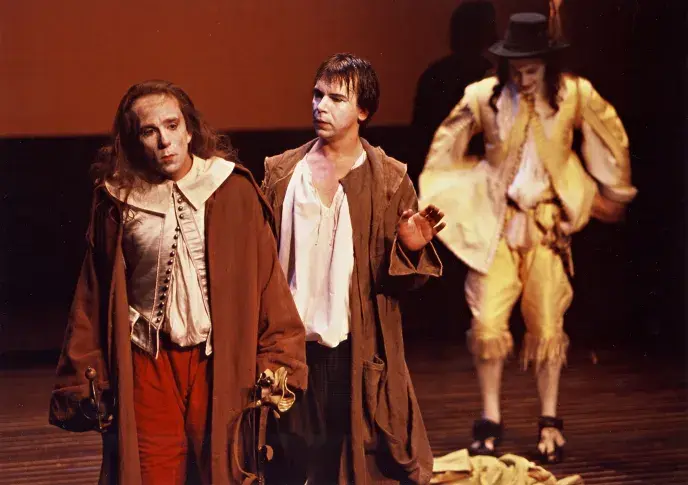 « Les Fourberies de Scapin », 1997, mise en scène de Jean-Louis Benoit, avec Nicolas Lormeau (Léandre), Philippe Torreton (Scapin), Denis Podalydès (Octave)