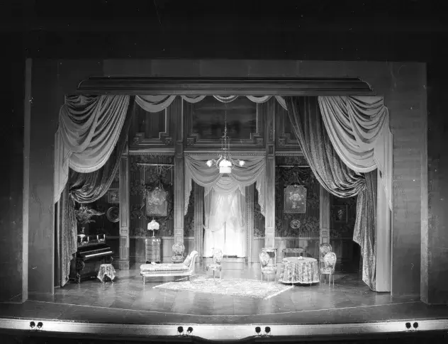 Décor de "La Poudre aux yeux", 1975, Théâtre Marigny