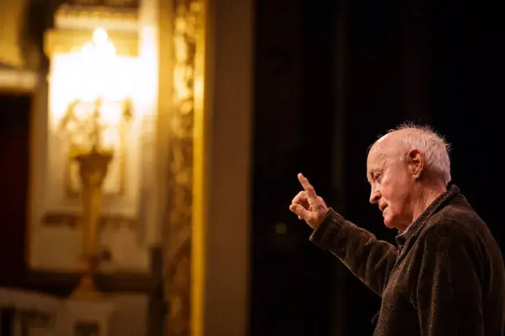 Au bord de La Mer : Edward Bond, dramaturge comique ? 15/16