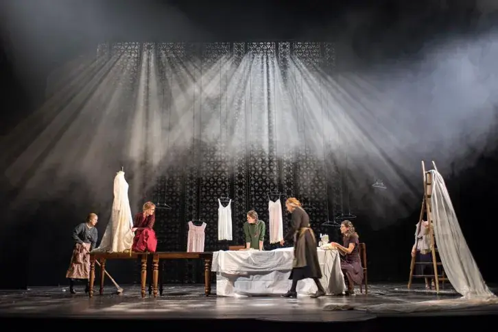 La Maison de Bernarda Alba 15/16