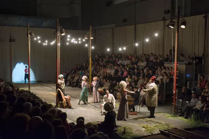 « Peer Gynt » d’Henrik Ibsen, mise en scène d’Éric Ruf, Salon d’Honneur du Grand Palais, 2012
