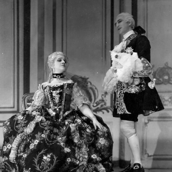 02.19.1935---Madame-Quinze,-Dussane,-Escande---photo