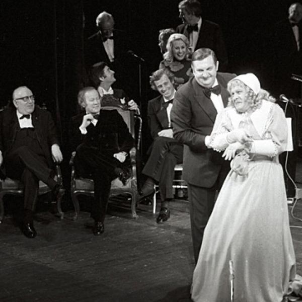 04.25.1974---Seigner-Louis,-adieux---photo