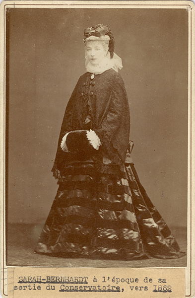 08.11.1862---Sarah-Bernhardt,-vers-1862,-photo