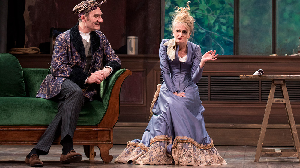 Molière De La Comédienne Dans Un Spectacle De Théâtre Privé Comédie-Française